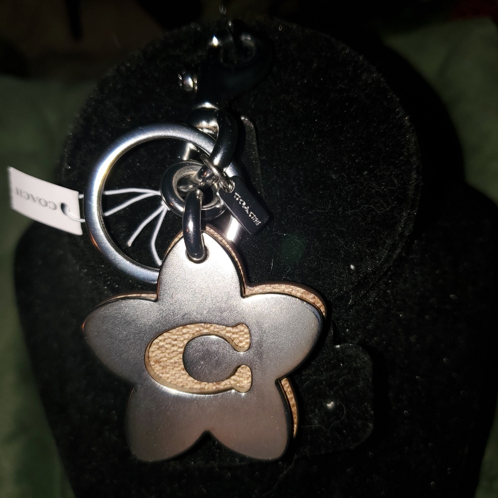 Coach Wildflower Signature Keyring Bag Charm Key Fob Khaki Nwt - Picture 6 of 7